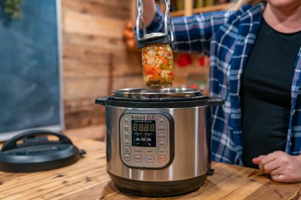 Backdate 5 Can I Pressure Can In The Instant Pot? — Homesteading Family