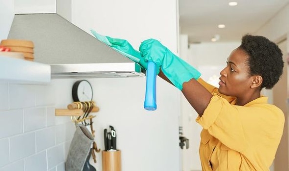 Niche Utama 1 How To Clean A Cooker Hood - Five Steps To Blitz Your Kitchen