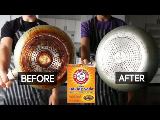 Niche Utama 1 How To Clean Bottom Of Pan With Baking Soda And Vinegar! - YouTube