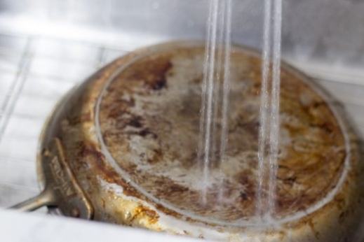 Easy Peasy Ways To Banish Cooked-On Grease – Say Goodbye To Stubborn Stains!