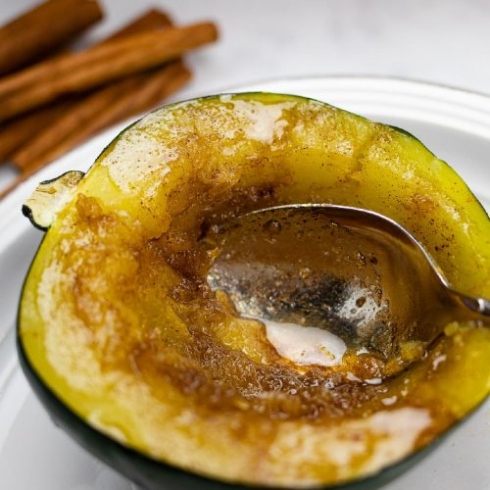 Niche Utama 2 Microwave Acorn Squash