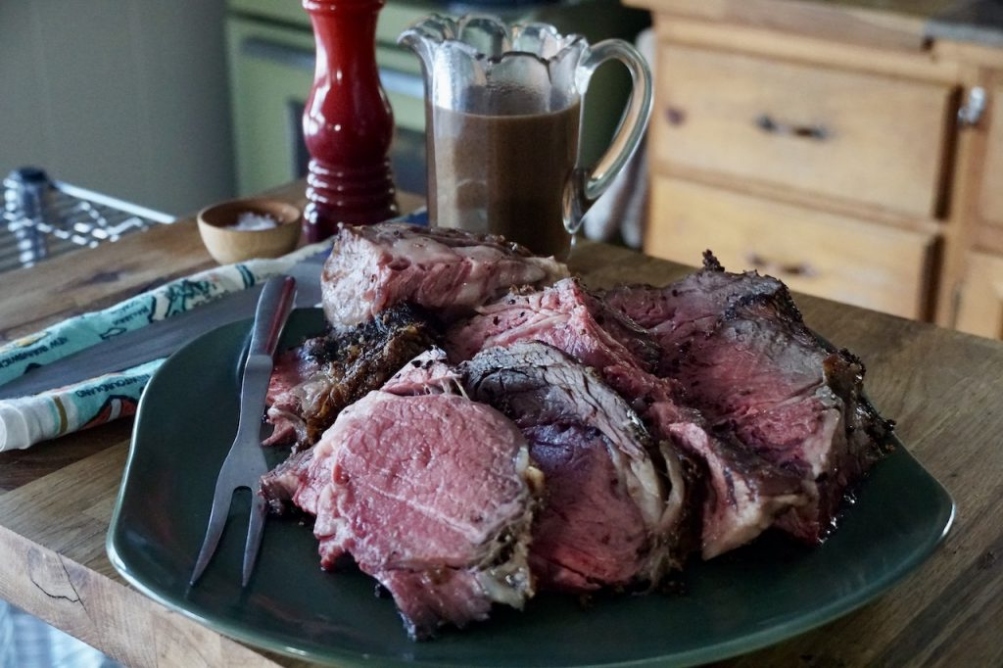 Niche Utama 2 Reverse Seared Standing Rib Roast