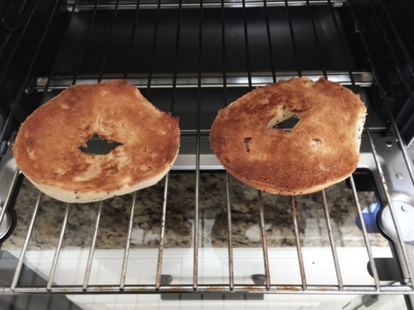 Crispy Perfection: How To Bake A Delicious Bagel In The Oven